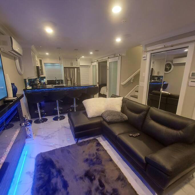 Ferienwohnung Beautiful Bright 3 Bed Townhouse Vancouver Exterior foto