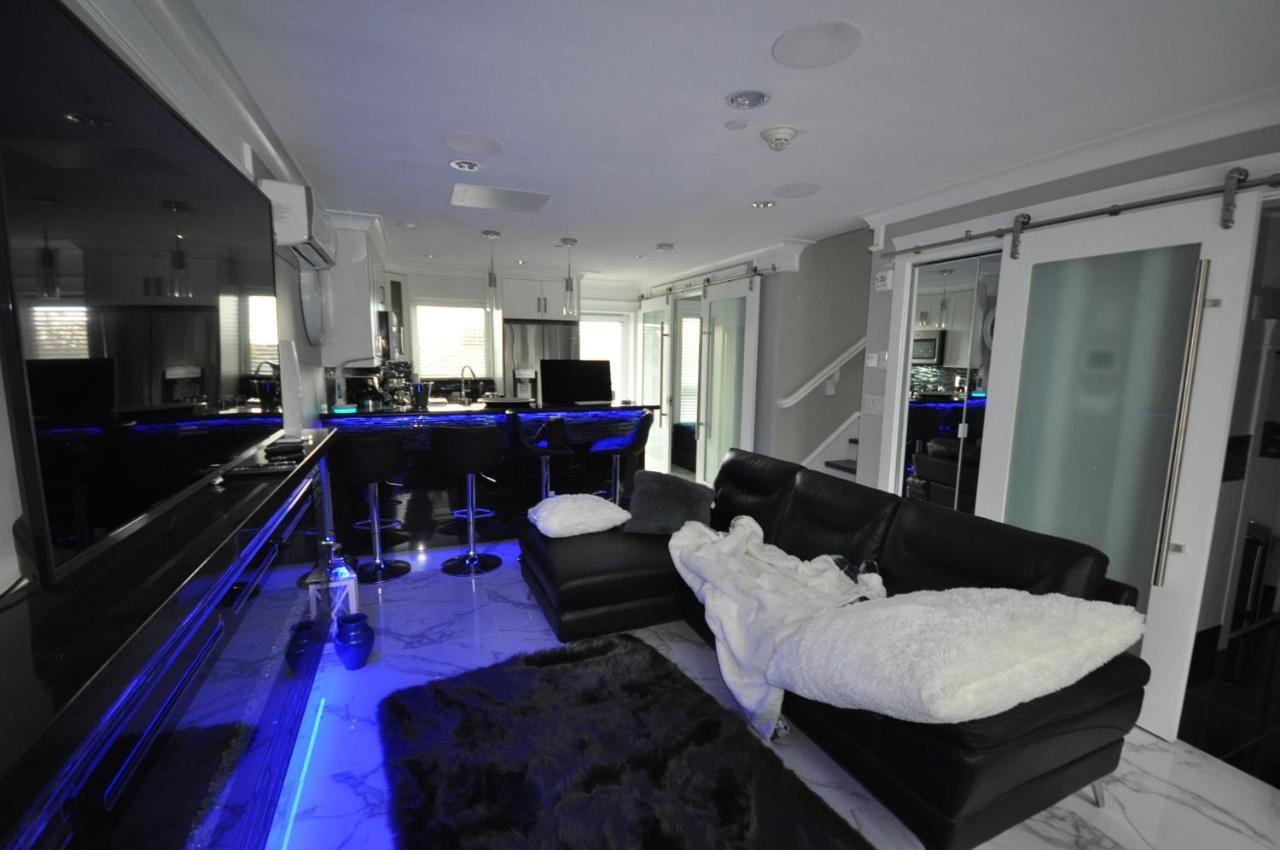 Ferienwohnung Beautiful Bright 3 Bed Townhouse Vancouver Exterior foto