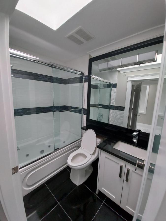 Ferienwohnung Beautiful Bright 3 Bed Townhouse Vancouver Exterior foto